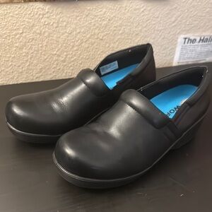 Dr. Scholls Black Dynamo Slip Resistant Clogs